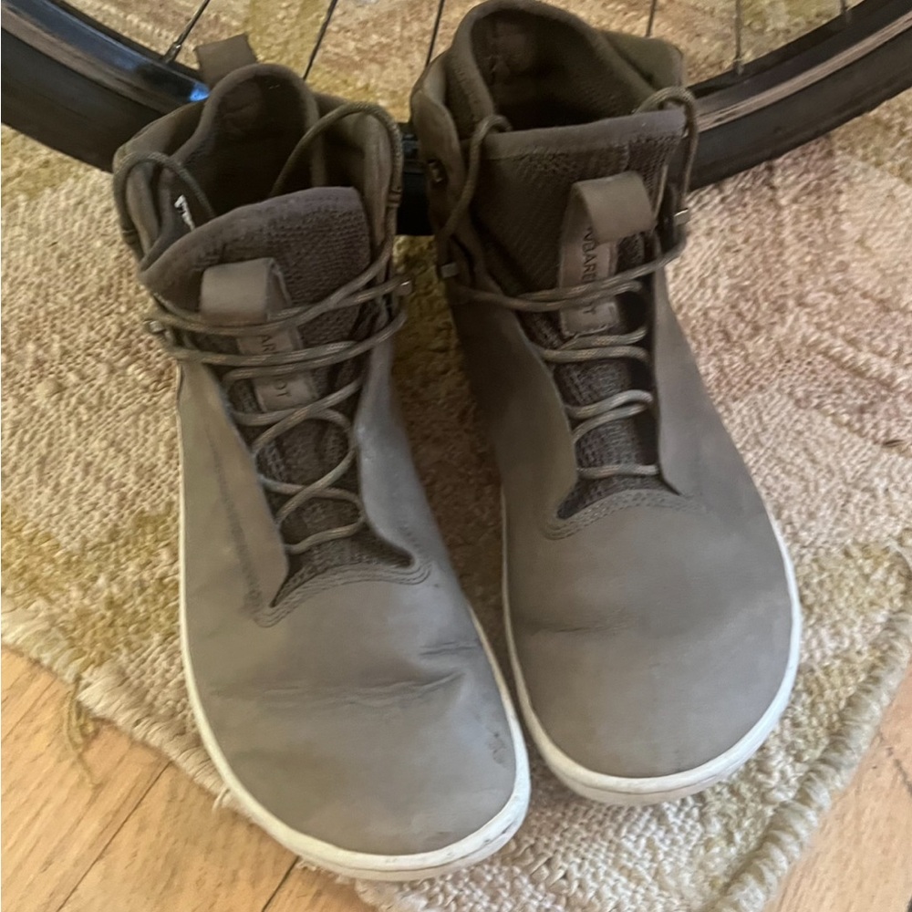 Vivobarefoot Kasana leather winter boot